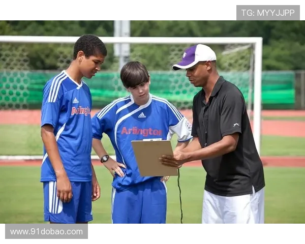 青训教练默默耕耘培养未来之星